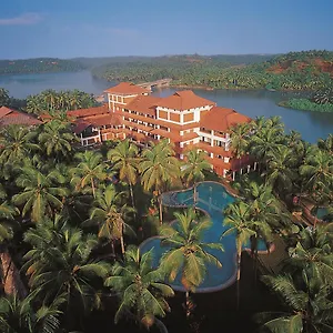 Курортный комплекс The Raviz Kadavu,